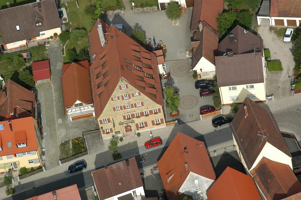 Landgasthof Und Hotel Weisser Lowe Eckental Exterior photo